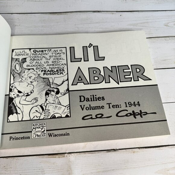 Li'l Abner Dailies 1944 Al Capp Volume 10 Paperback Comic Strips Graphic Novel - Picture 3 of 5